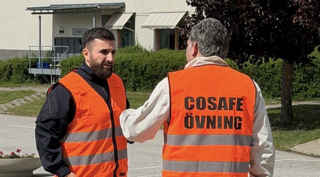 Cosafe employees at Ågesta field